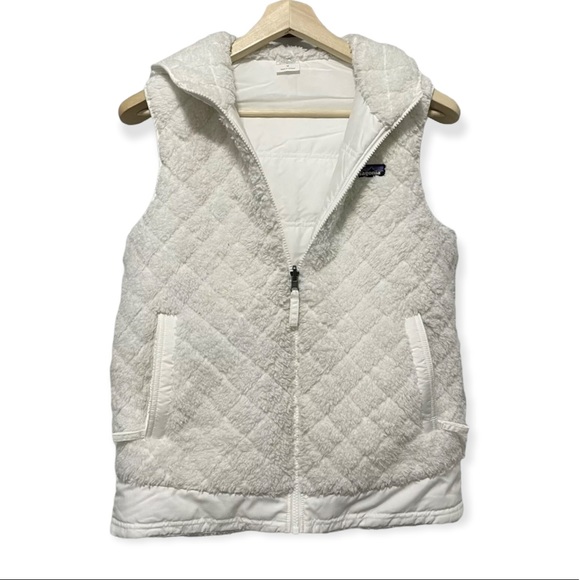 Patagonia Jackets & Blazers - Patagonia Reversible Puff Vest Hooded White Fur Medium M